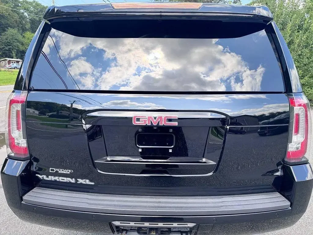 Real RPE Yukon XL tailgate